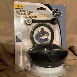 😄NHL suction bowl and spoon set Vancouver canucks
